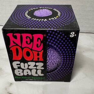 NeeDoh Fuzz Ball - Purple. New.